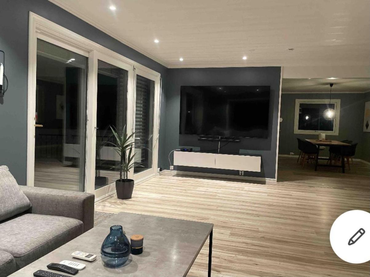 Beautiful 5-Bed Villa In ماندال المظهر الخارجي الصورة