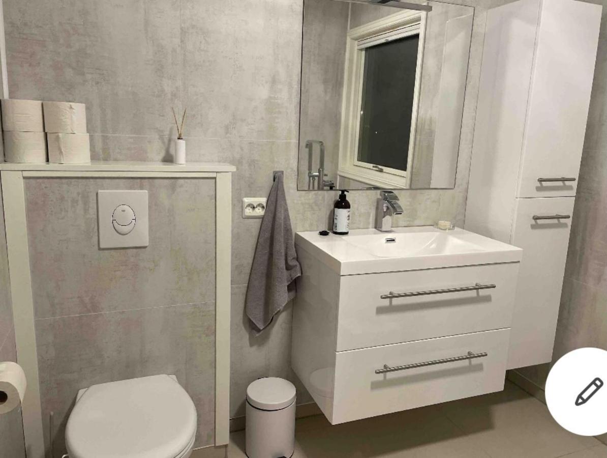 Beautiful 5-Bed Villa In ماندال المظهر الخارجي الصورة
